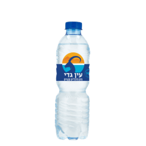 בקבוק מים מינרליים קר